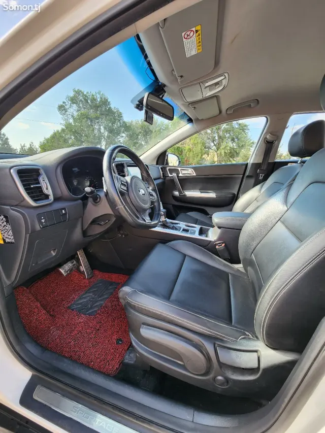 Kia Sportage 2015 · 1.7 AT