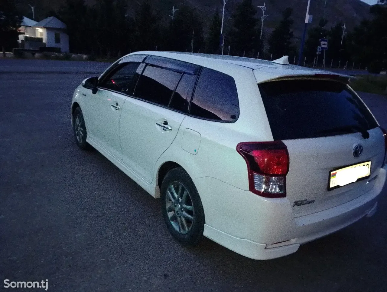 Toyota Fielder 2014 · 1.5 AT
