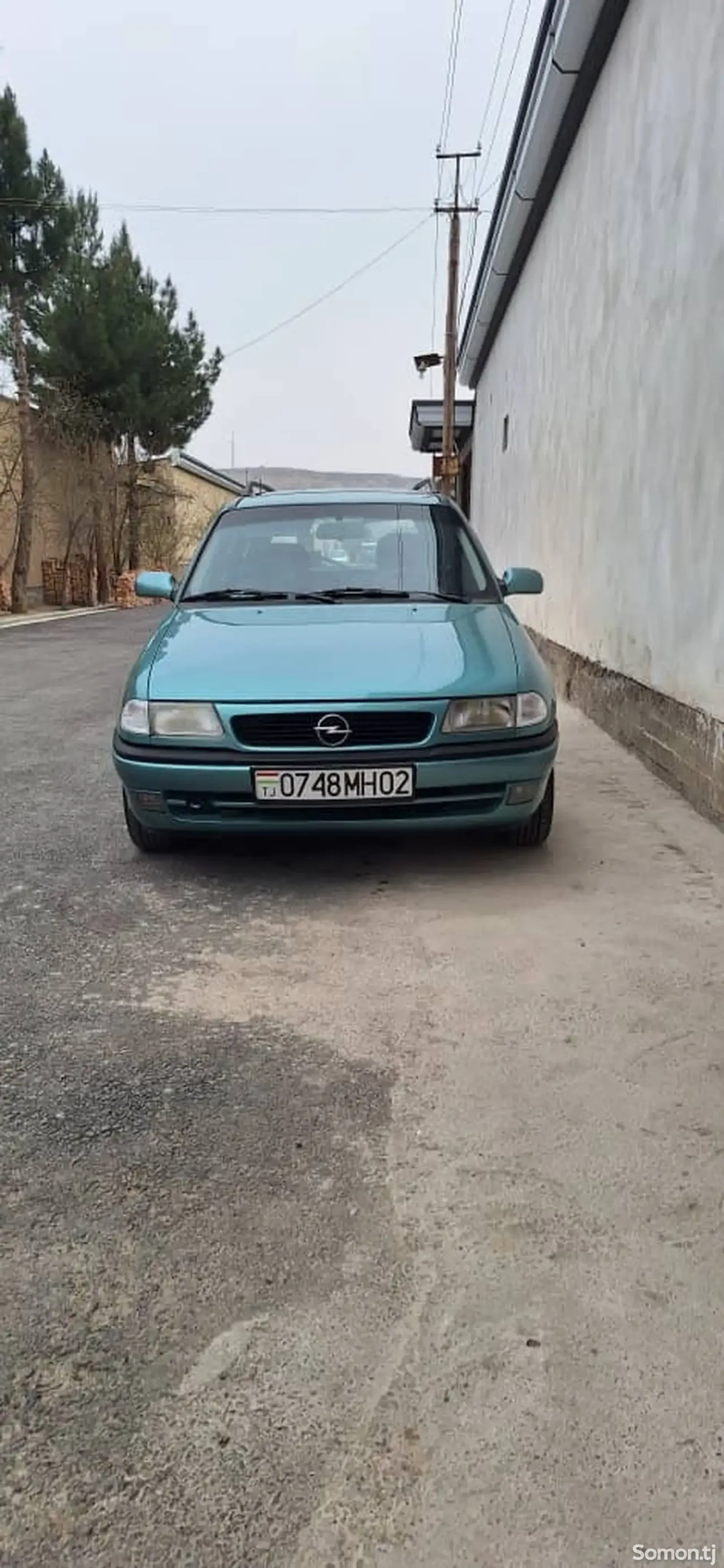 Opel Astra F 1996 · 1.6 MT