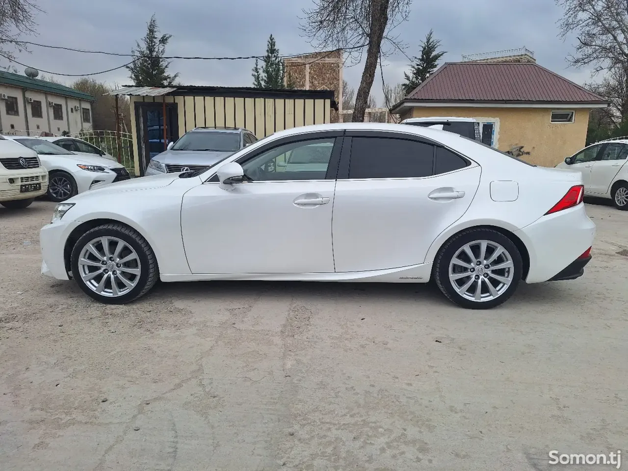 Lexus IS series 2014 · 2.5 AT