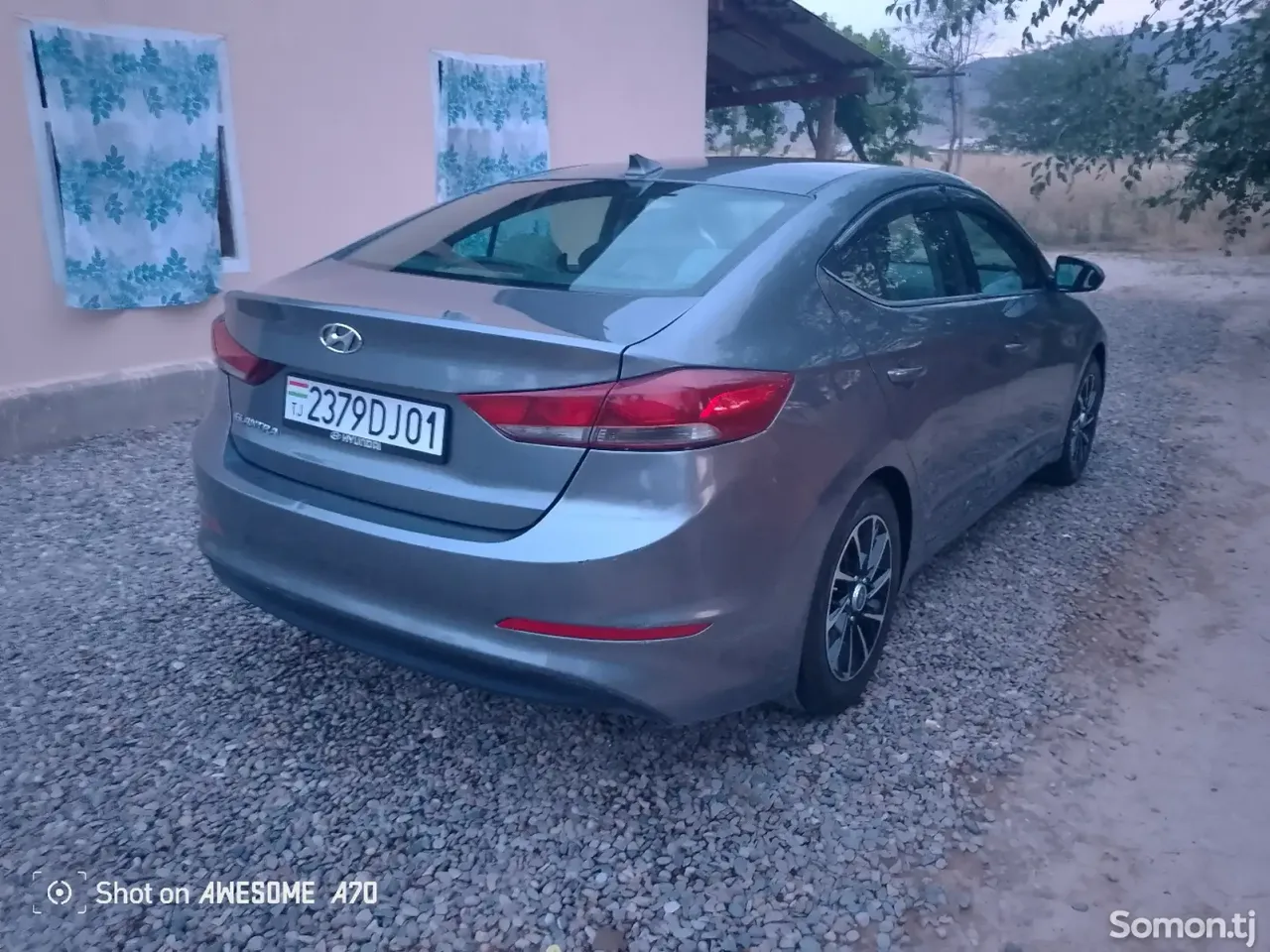 Hyundai Elantra 2017 · 2.0 AT