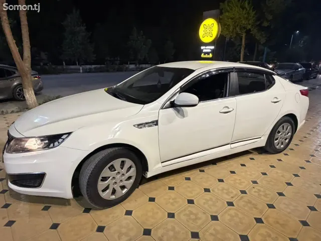 Kia K5 2013 · 2.0 AT