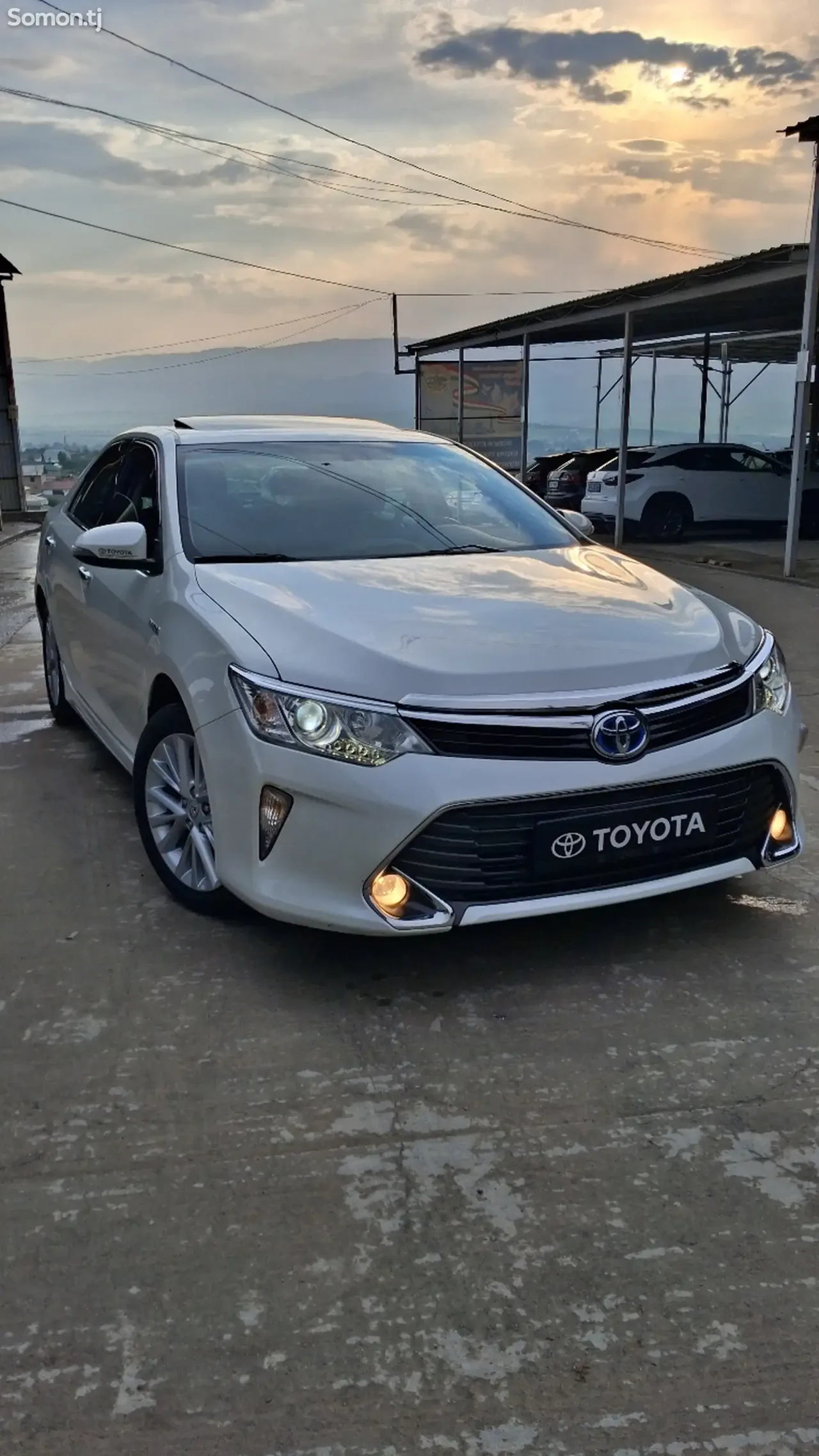 Toyota Camry 2015 · 2.5 AT