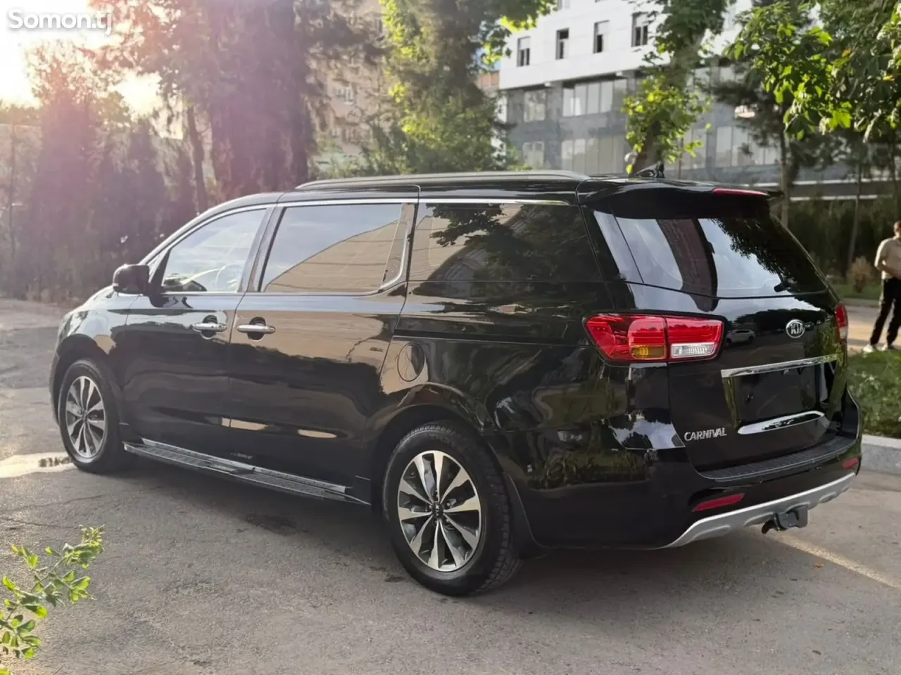 Kia Carnival 2014 · 2.2 AT