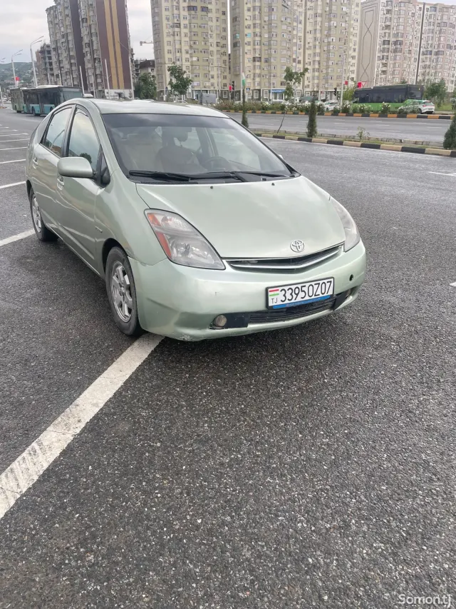 Toyota Prius 2006 · 1.6 AT
