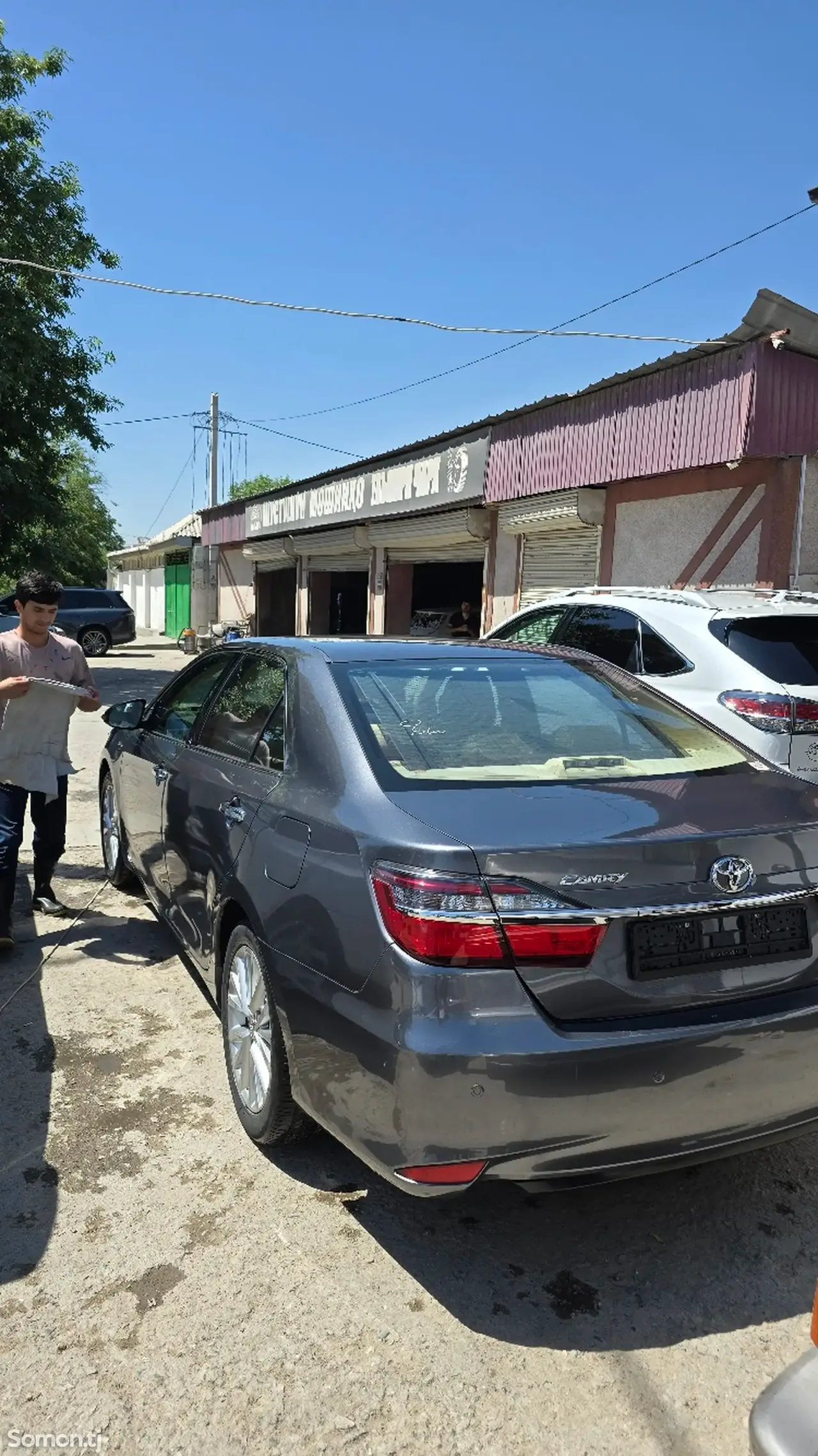 Toyota Camry 2015 · 2.5 AT