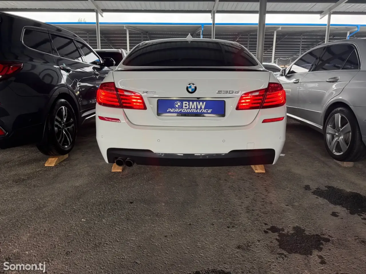 BMW 5 series 2014 · 3.0 AT