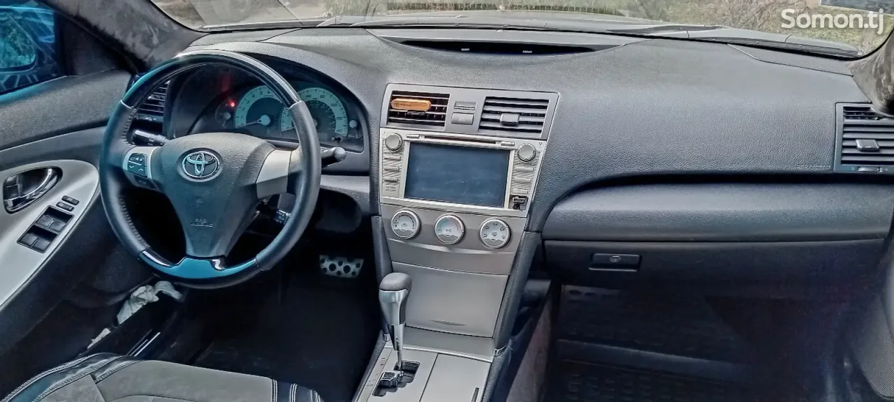 Toyota Camry 2010 · 2.5 AT