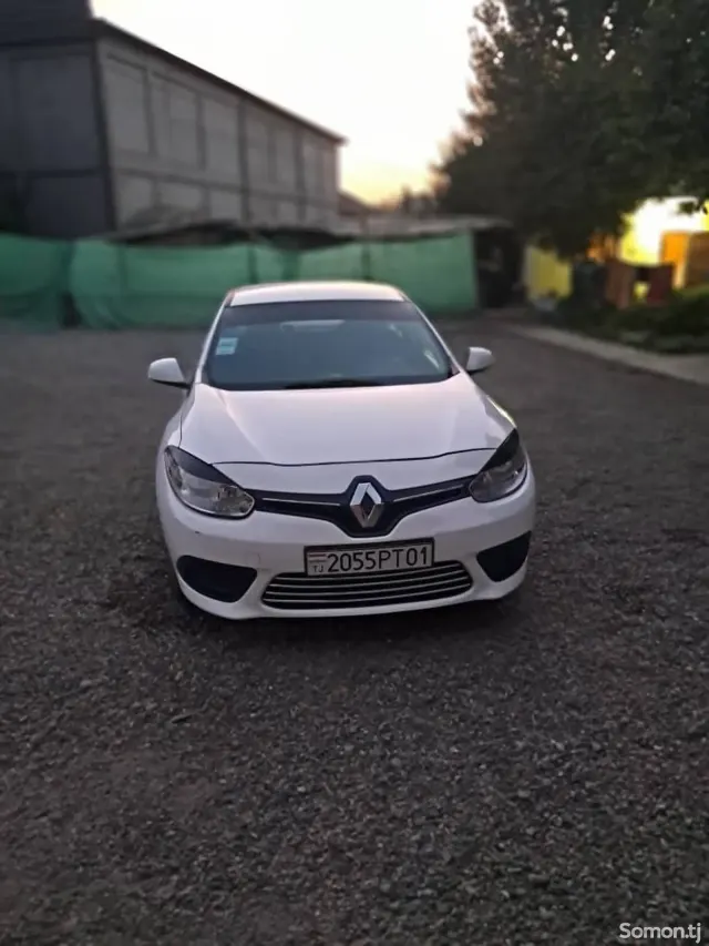 Renault Fluence 2015 · 2.0 MT