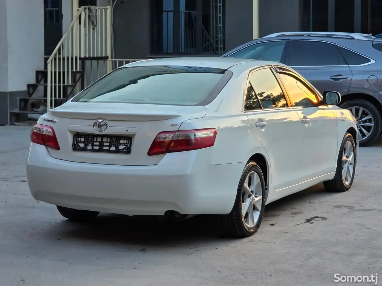 Toyota Camry 2007 · 2.4 AT