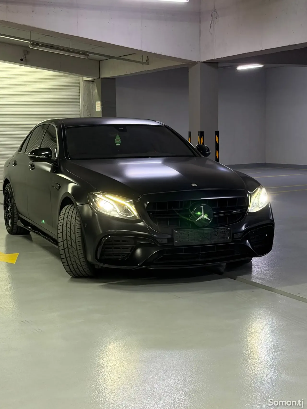 Mercedes-Benz E class 2016 · 2.0 AT