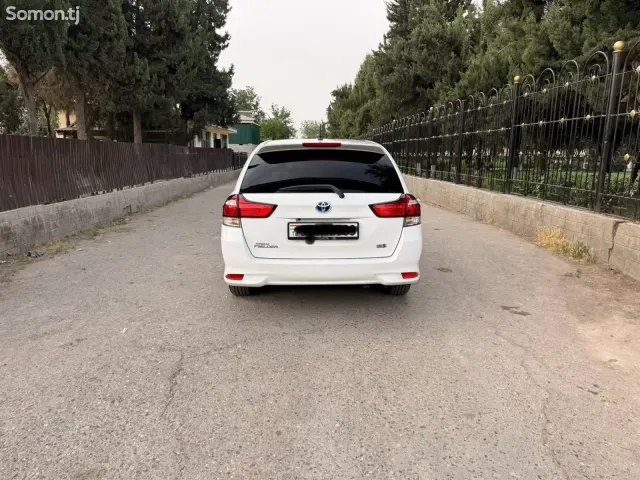 Toyota Fielder 2017 · 1.5 AT