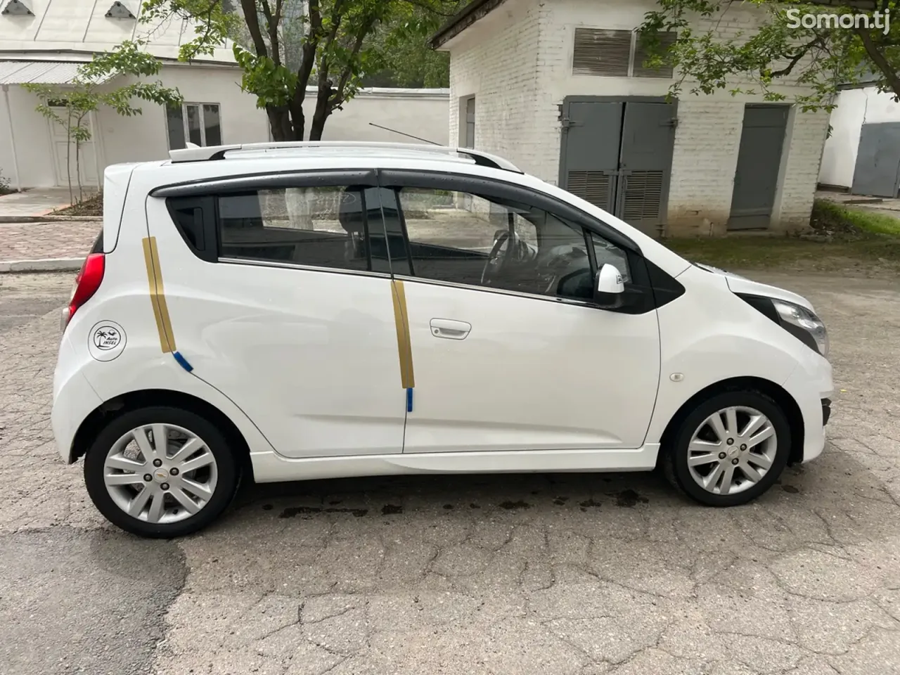 Chevrolet Spark 2015 · 1.3 AT