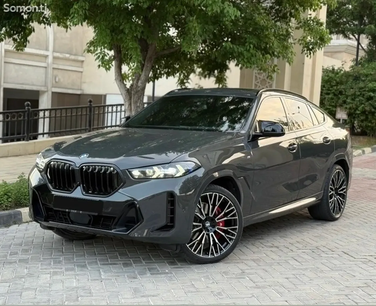 BMW X6 2025 · 4.0 AT
