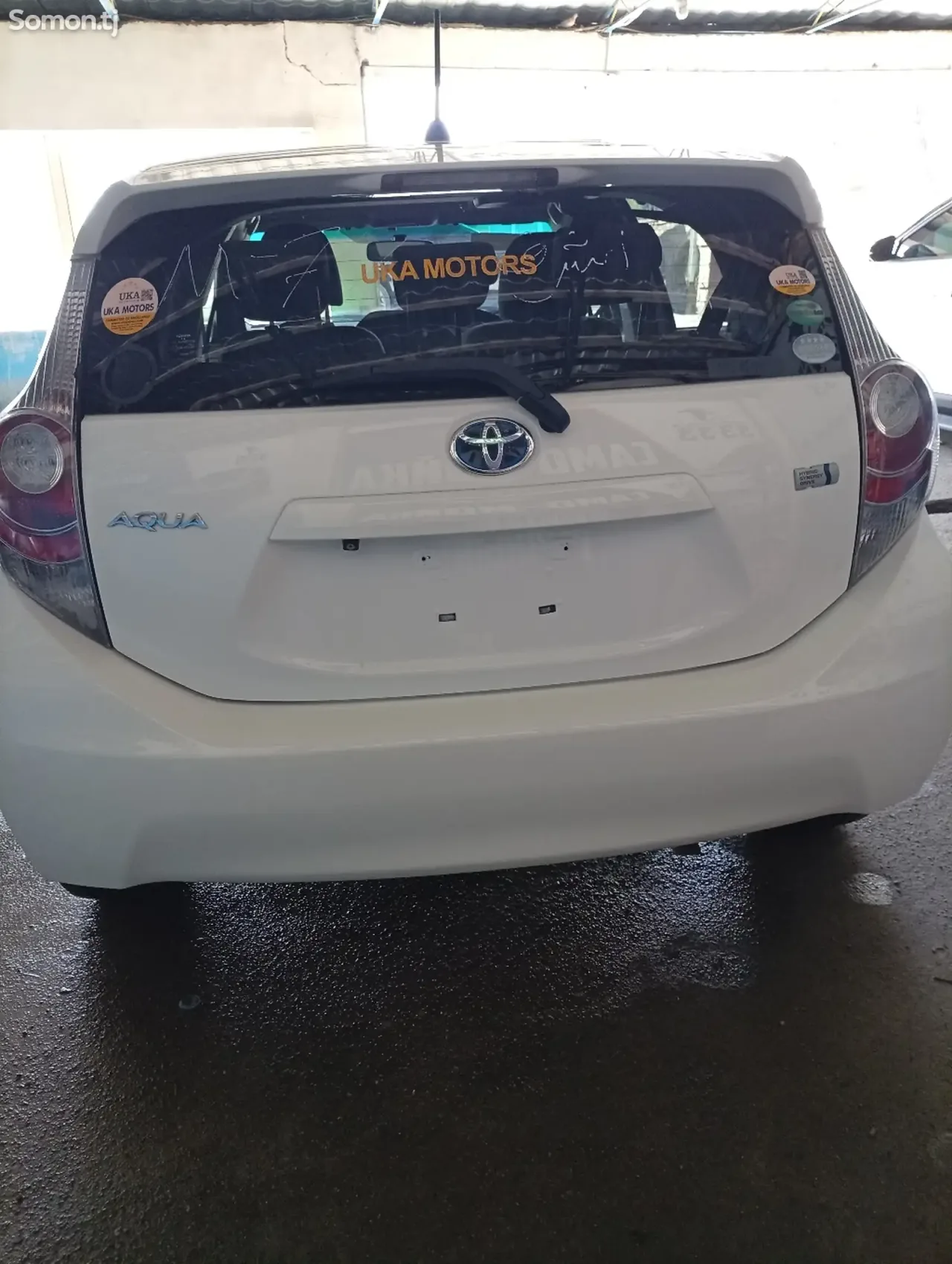 Toyota Aqua 2014 · 1.5 AT