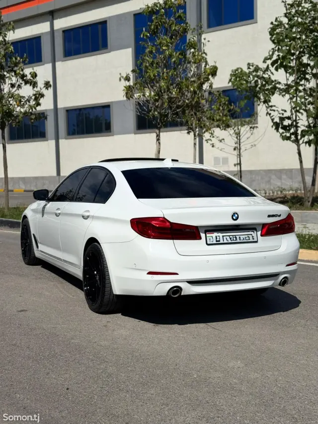 BMW 5 series 2018 · 2.0 AT