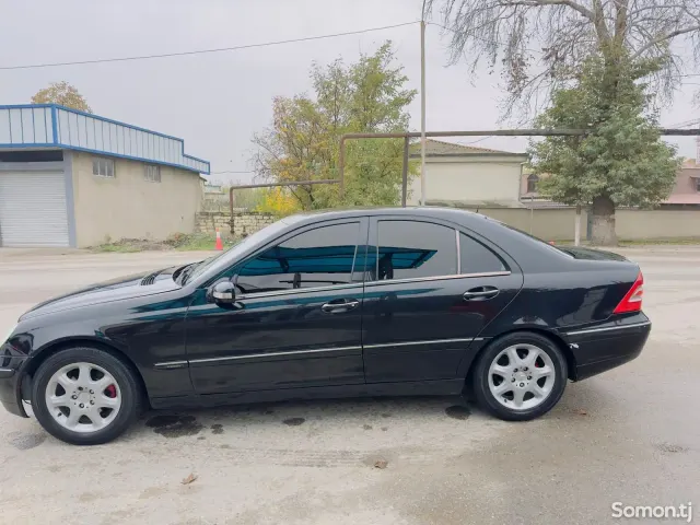Mercedes-Benz C class 2003 · 2.0 AT
