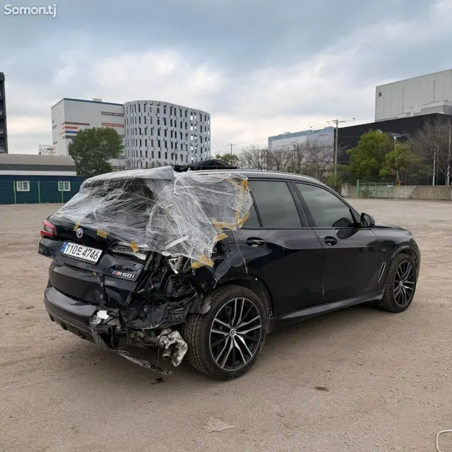 BMW X5 M 2022 · 4.4 AT