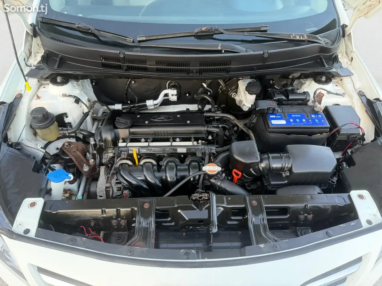 Hyundai Verna 2014 · 1.4 AT