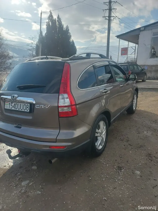 Honda CR-V 2011 · 2.4 AT