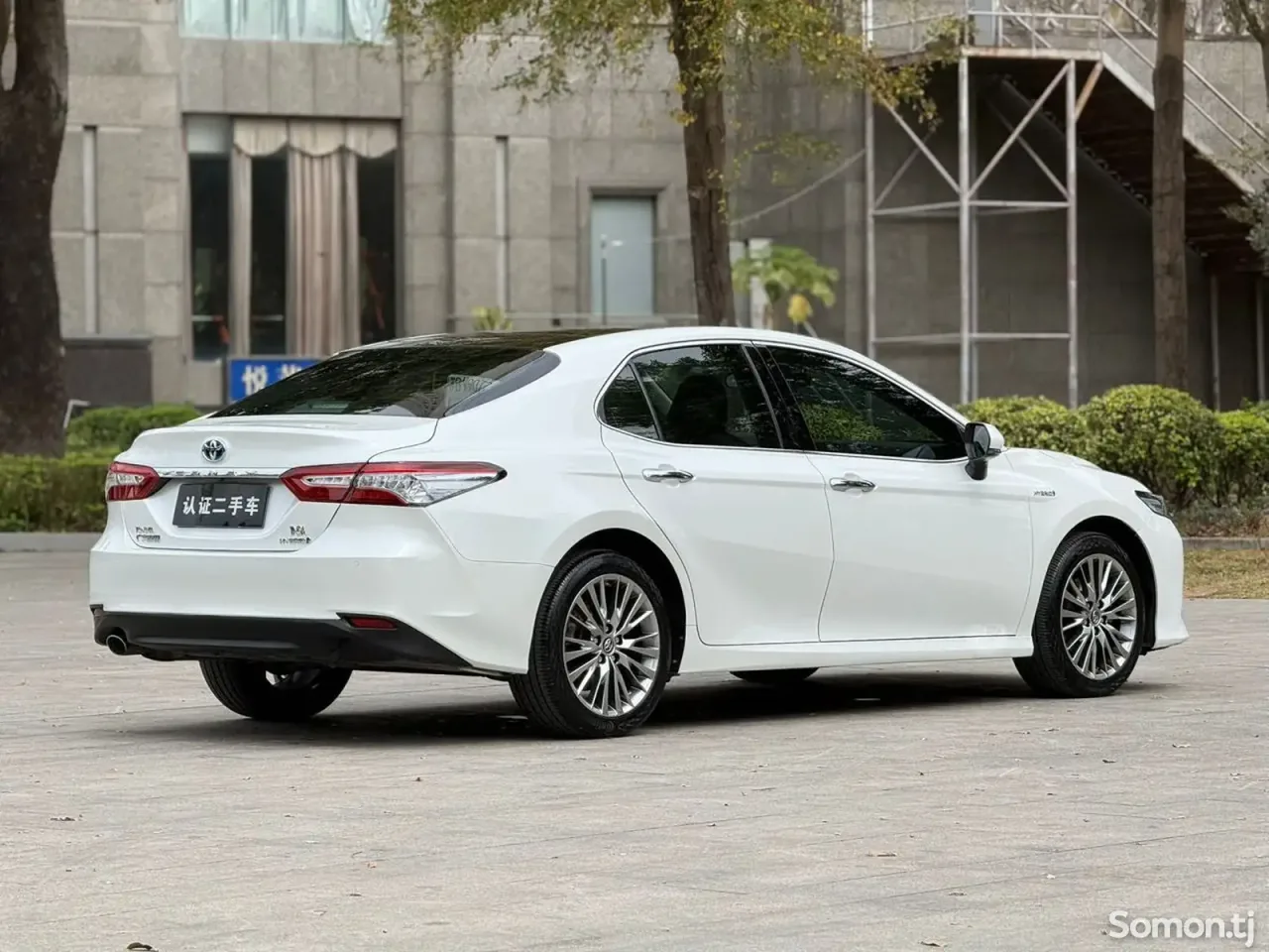 Toyota Camry 2018 · 2.5 AT