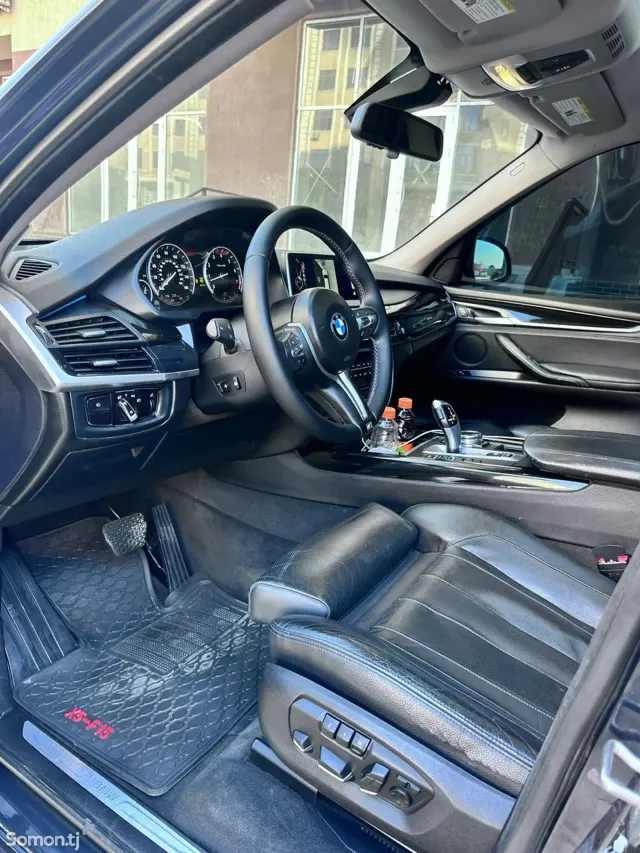 BMW X5 2015 · 3.0 AT