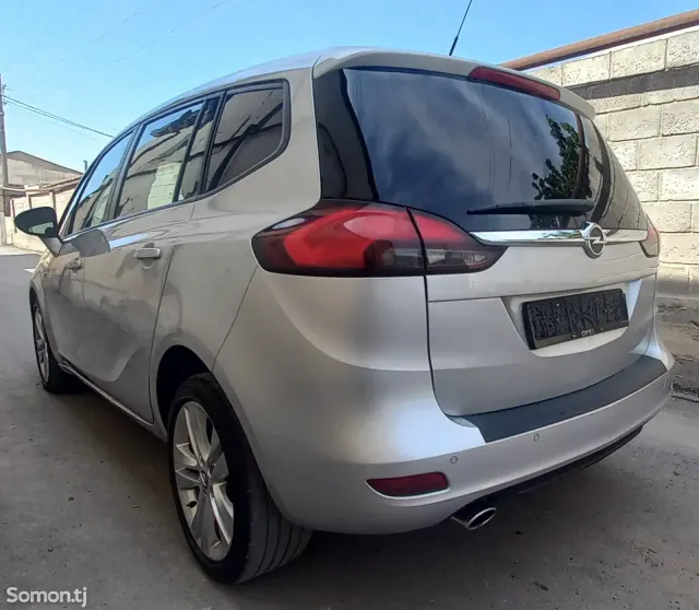 Opel Zafira 2014 · 2.0 AT