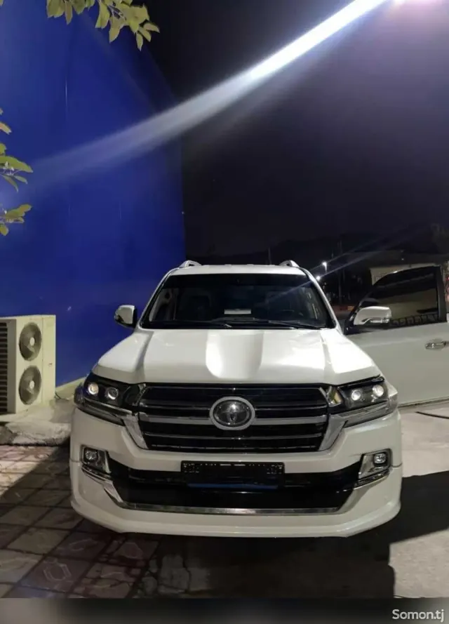 Toyota Land Cruiser 2014 · 4.0 AT