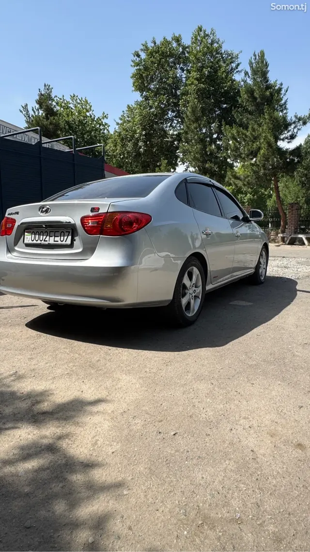 Hyundai Avante 2007 · 1.6 AT