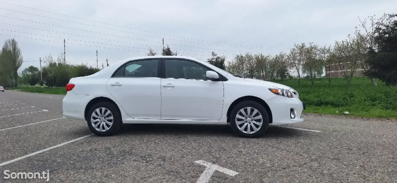 Toyota Corolla 2013 · 1.8 AT