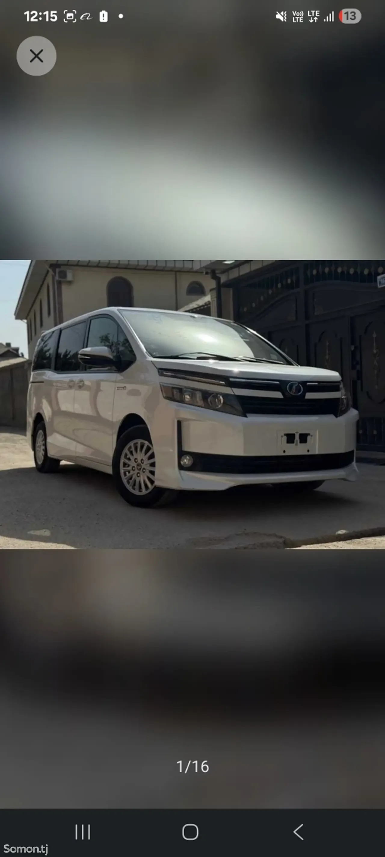 Toyota Voxy 2014 · 1.8 AT