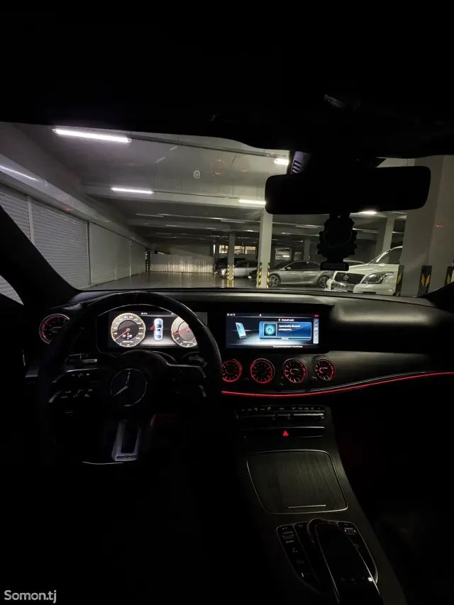 Mercedes-Benz E class 2016 · 2.0 AT