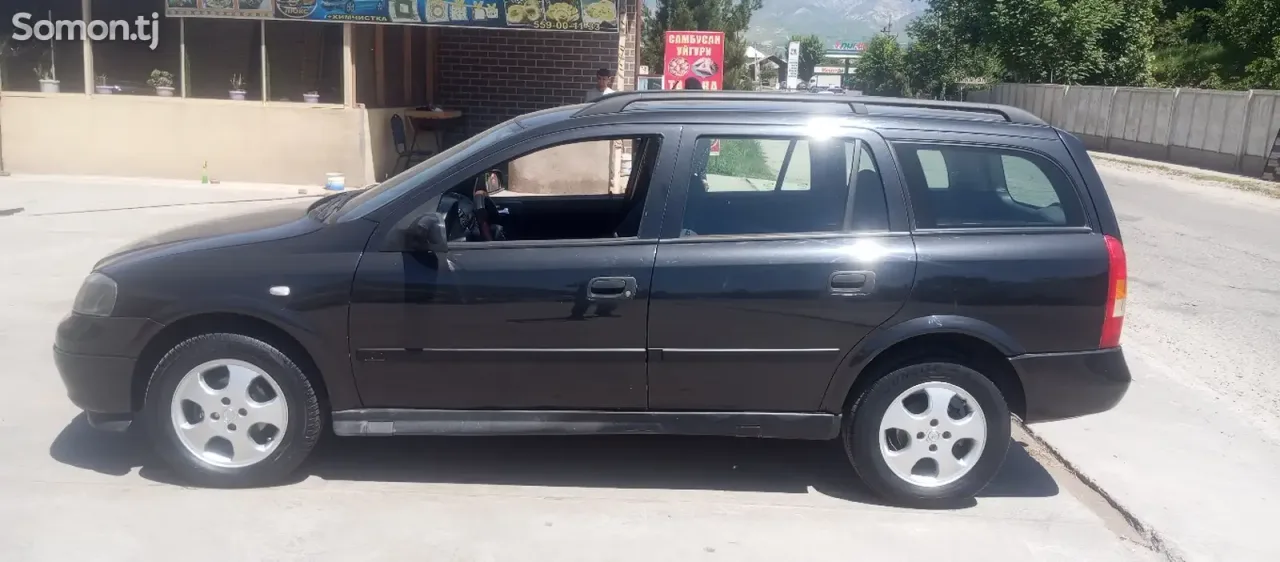 Opel Astra G 2000 · 1.8 MT