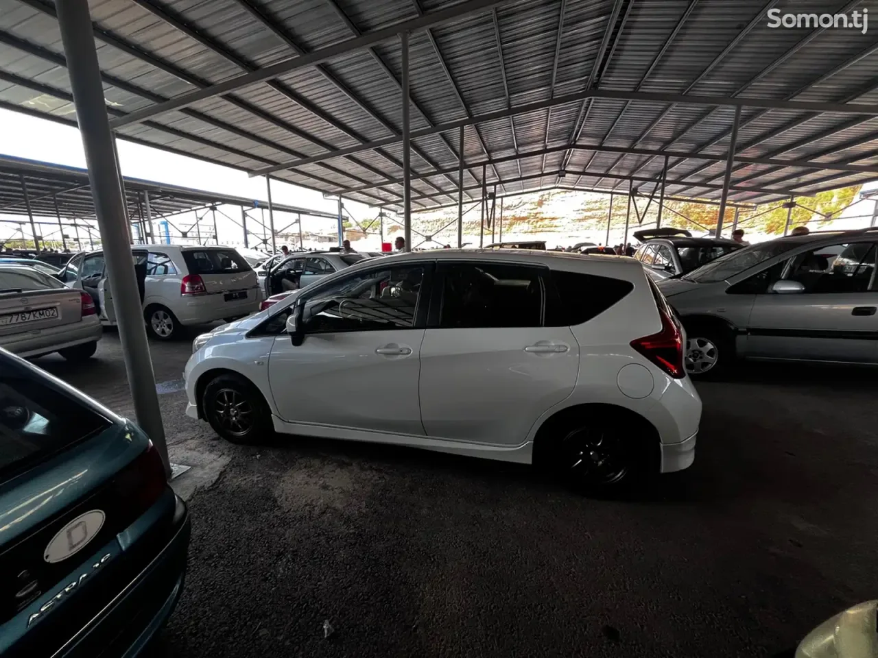 Nissan Note 2014 · 1.4 AT
