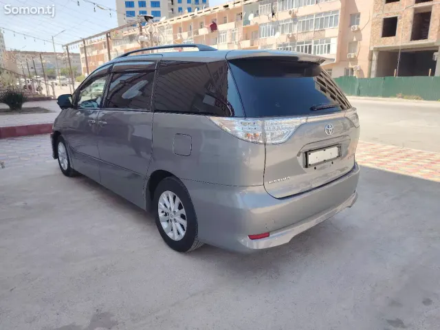 Toyota Estima 2015 · 2.4 CVT