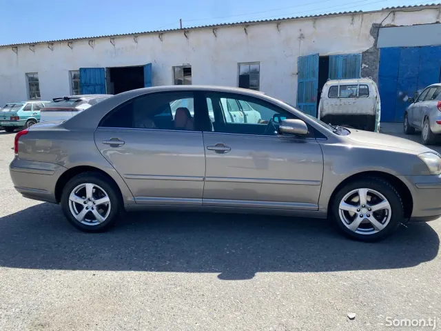Toyota Avensis 2006 · 1.8 MT