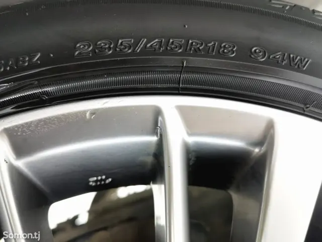 Toyota Camry 2019 · 2.5 AT