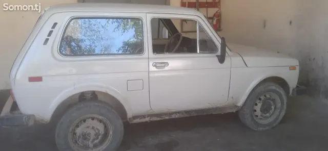 Lada (ВАЗ) Нива 1985 · 1.6 MT