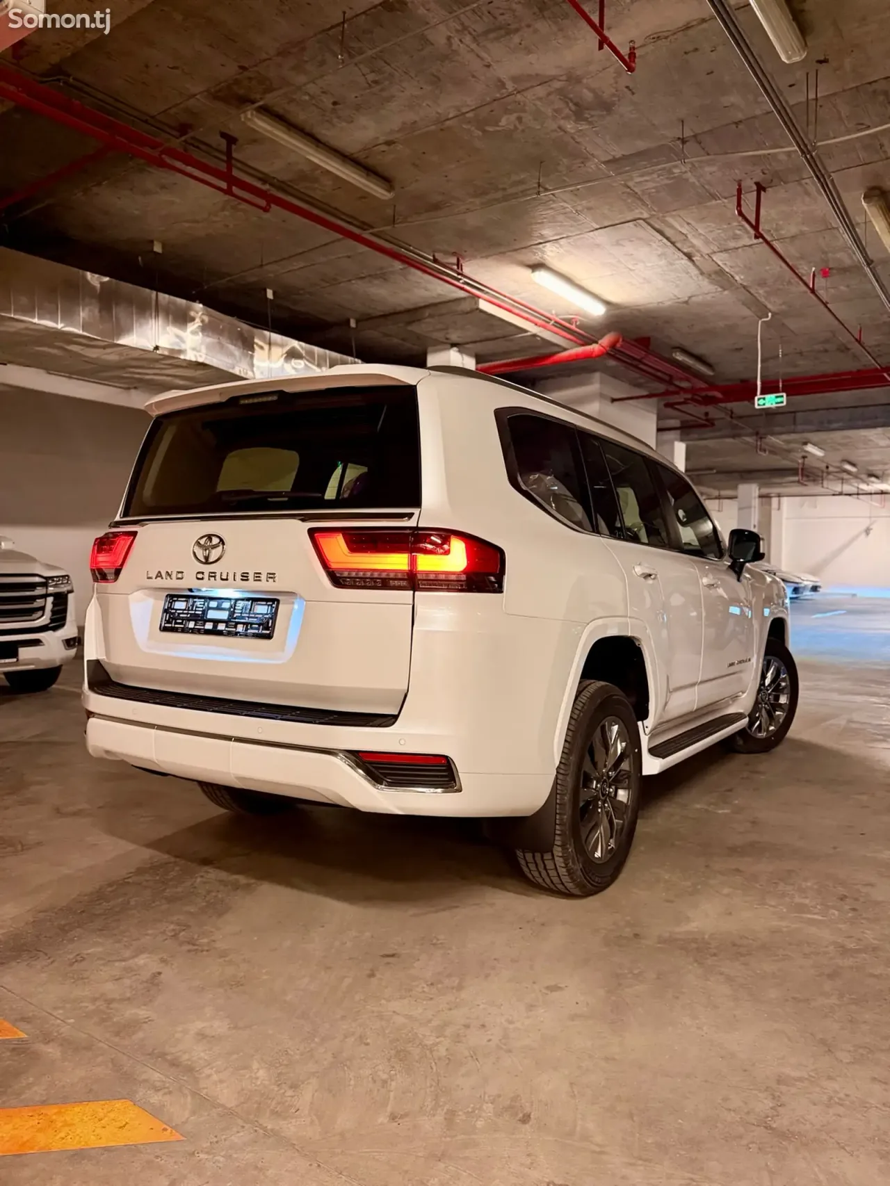 Toyota Land Cruiser 2026 · 3.5 AT