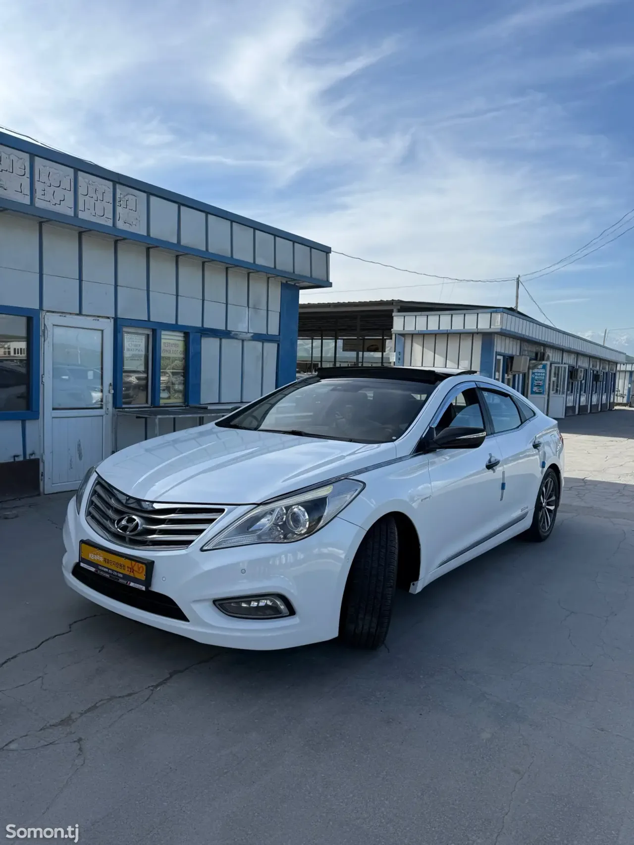 Hyundai Grandeur 2012 · 2.4 AT