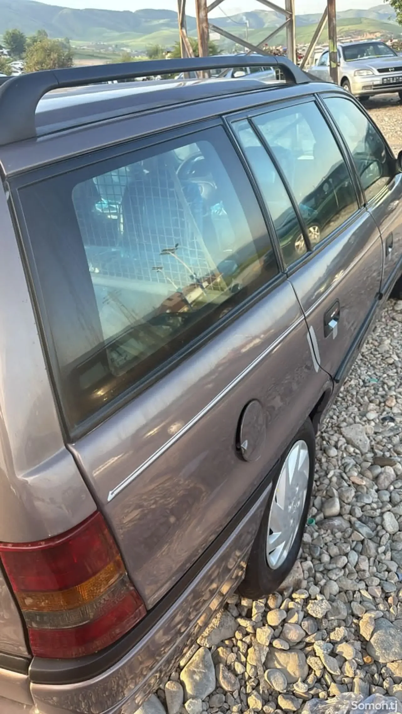 Opel Astra F 1998 · 1.6 MT