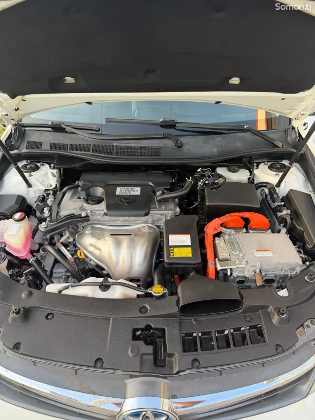 Toyota Camry 2015 · 2.5 AT