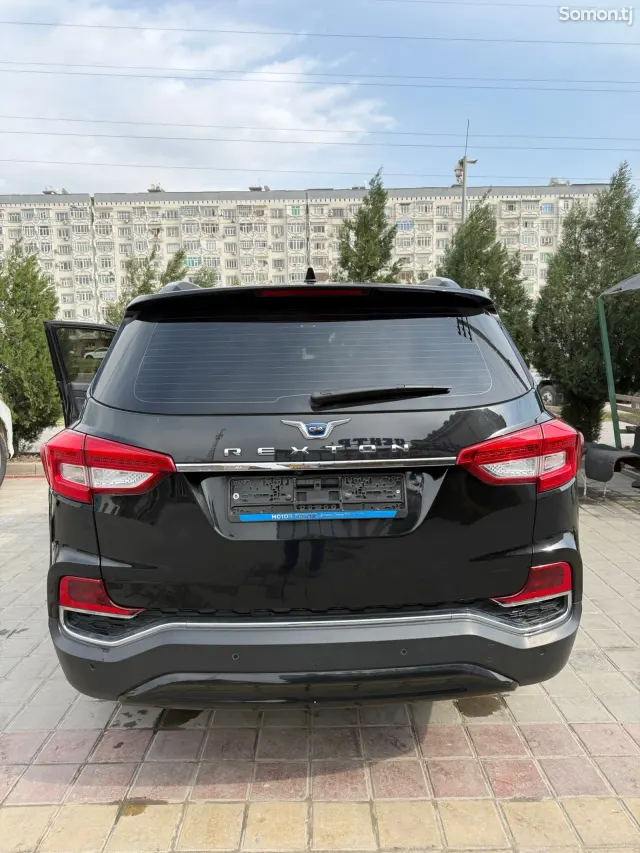 Ssang Yong Rexton 2017 · 2.2 AT