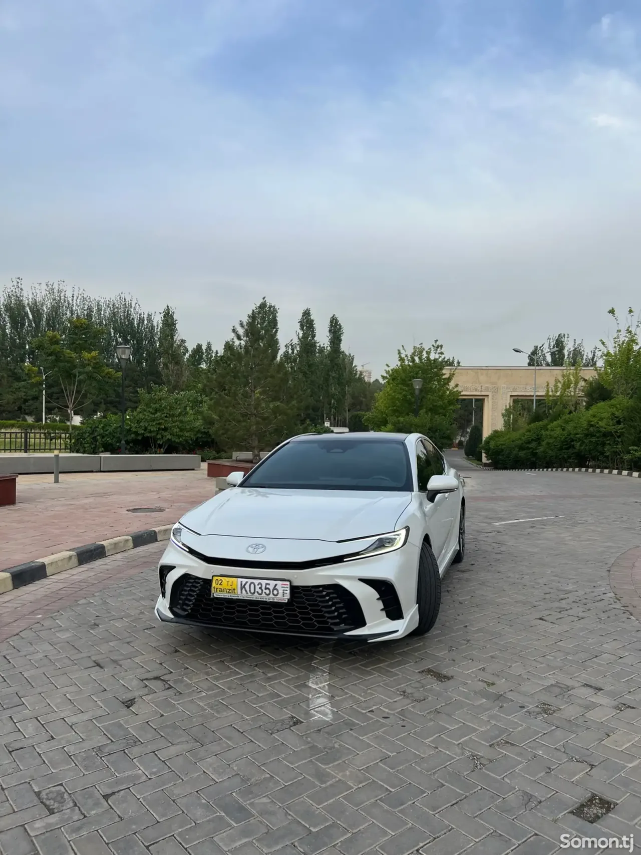 Toyota Camry 2025 · 2.0 AT