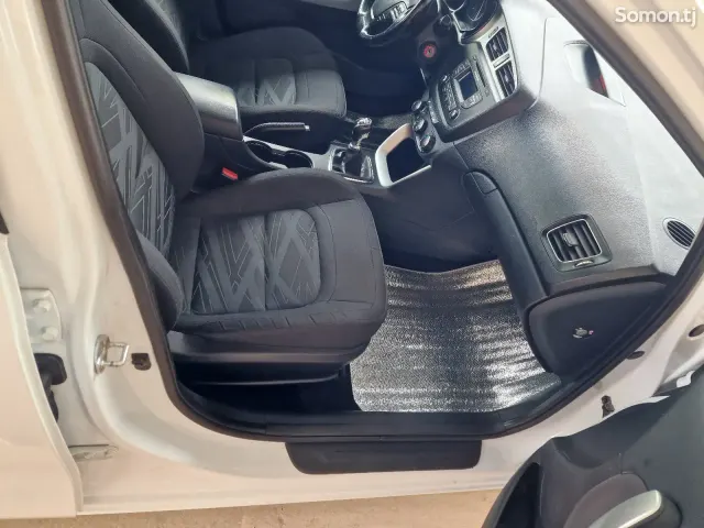 Kia Ceed 2014 · 1.4 MT