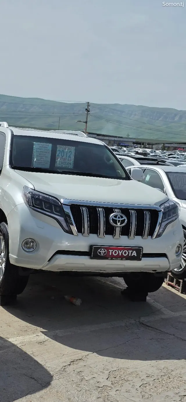 Toyota Land Cruiser Prado 2012 · 4.0 AT