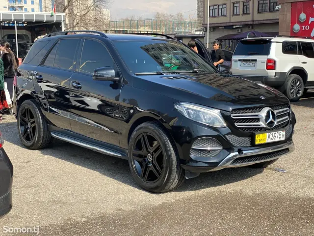 Mercedes-Benz GLE class 2018 · 3.5 AT