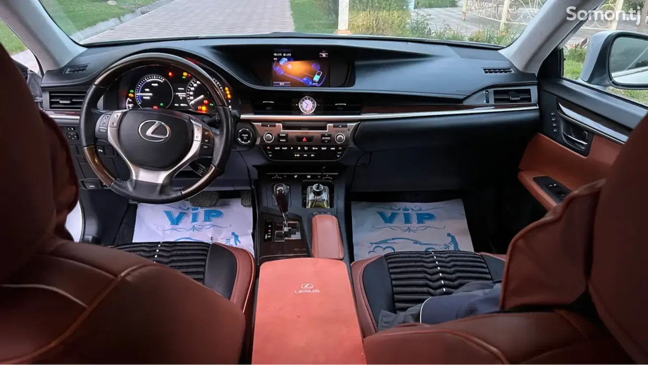 Lexus ES series 2014 · 3.0 AT