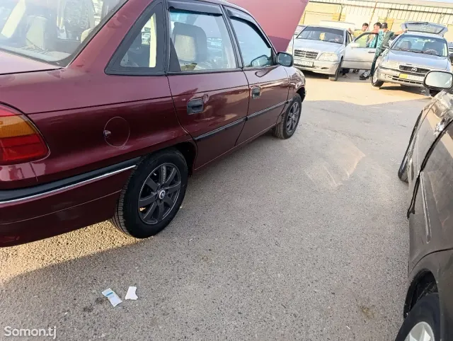 Opel Astra F 1995 · MT