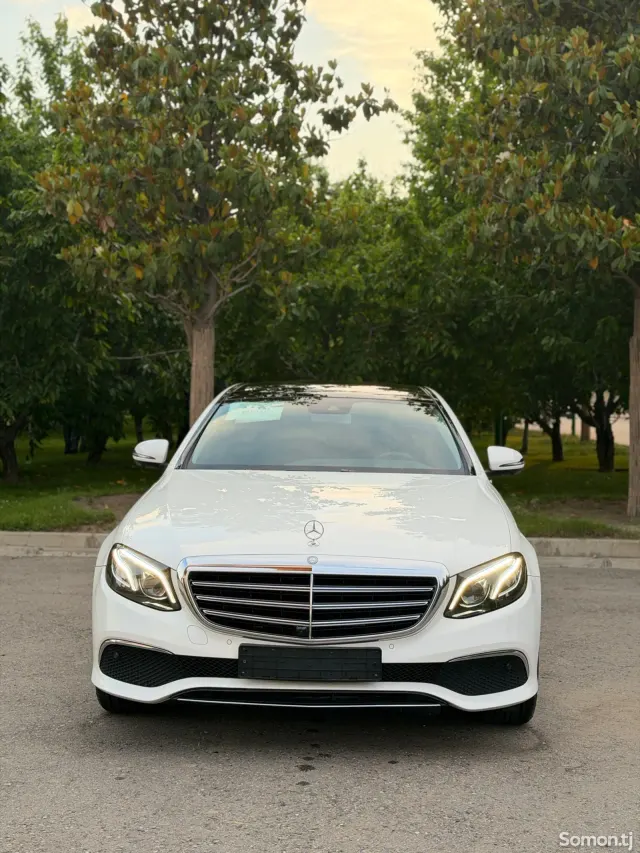 Mercedes-Benz E class 2017 · 3.0 AT
